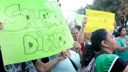 Tras los reclamos, las auxiliares escolares cobrarán este jueves