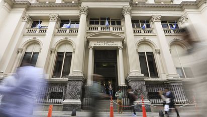 La agencia Moody´s pronostica un avance de la economía, pero alerta sobre las reservas