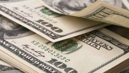 El dólar avanzó 9 centavos y cerró a $2 4,89