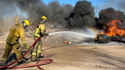 Bomberos lograron sofocar el incendio de un basural en Banda Norte