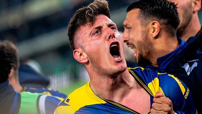 Gaich consigue la victoria de Hellas Verona con gol de mitad de cancha al minuto 95