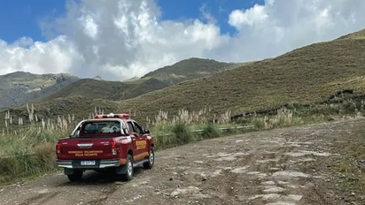Se cayó en una cueva en el Champaquí, pasó la noche a la intemperie, 40 rescatistas intentan sacarla