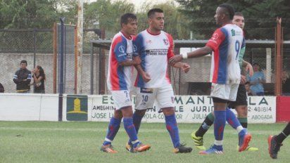 No hay quien detenga a Toro Club, que ahora es único líder