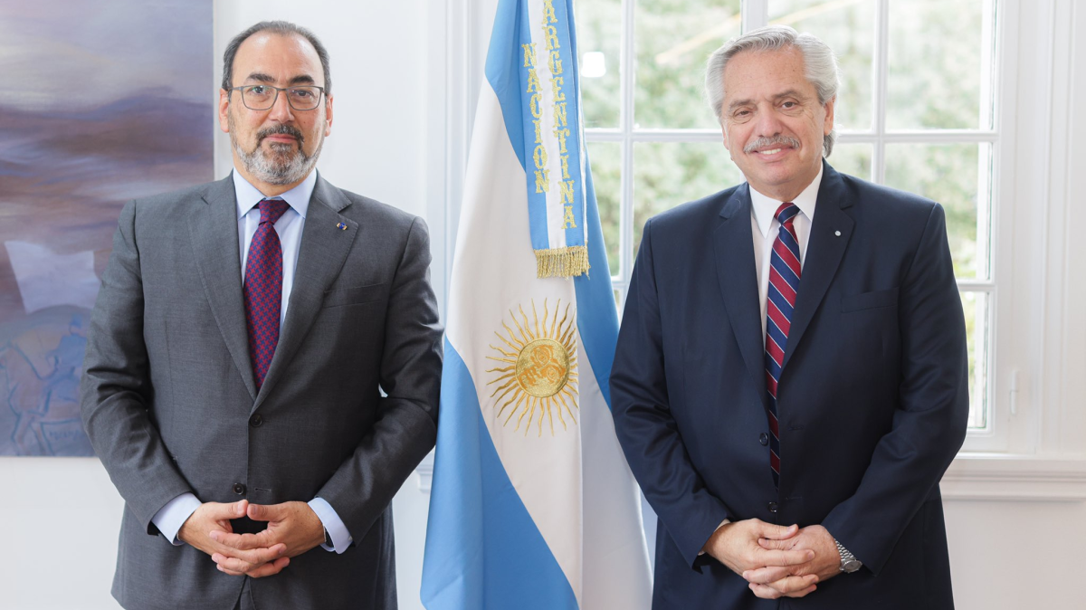 Los acuerdos fueron suscriptos en la tarde de ayer por el presidente Alberto Fernández y el titular del CAF-Banco de Desarrollo de América Latina