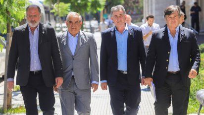 La Comisión de Enlace advirtió que las restricciones cambiarias afectarían la producción agrícola