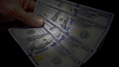 El dólar alcanzó otro récord en la última cotización antes de las elecciones