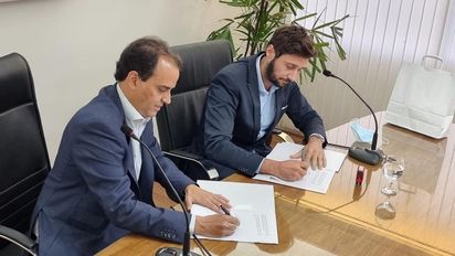 Llamosas y Morra firmaron un convenio  y recorrieron el Parque Industrial 
