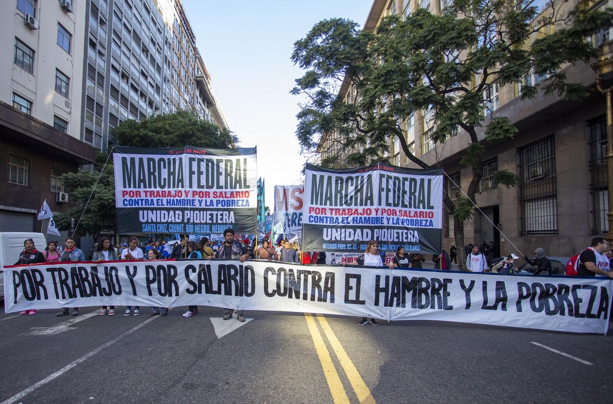 La Marcha Federal que comenzó el martes en distintas partes del país llegó ayer a la Plaza de Mayo y la Casa Rosada.