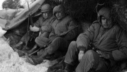 Citan a 18 militares por delitos de lesa humanidad en Islas Malvinas