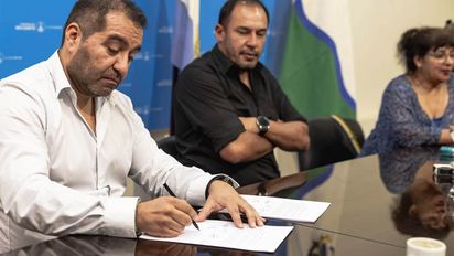 Acuerdo salarial y bono de $ 20.000 para los trabajadores municipales