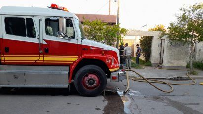 Un hombre hospitalizado tras un incendio en el macrocentro de la ciudad