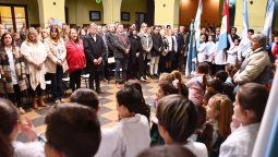 La Provincia sale a contener a jóvenes que dejan el secundario por la crisis