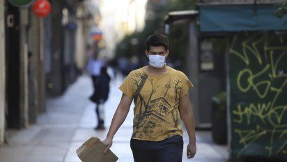 Confirman 81 casos nuevos y tres muertes por coronavirus en el país