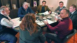 La comisión reclama información