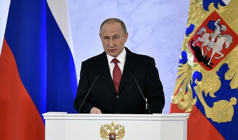 El presidente ruso, Vladimir Putin, propuso enviar a los mejores especialistas para ayudar en la reconstrucción.