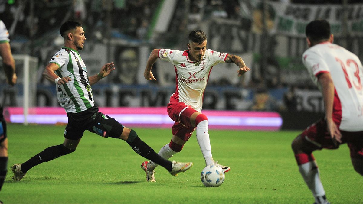 HUracán eliminó por penales a Villa Mitre por la Copa Argentina y pasó a 16avos de final