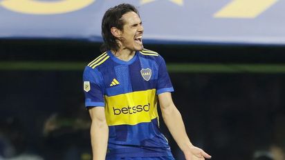 Edison Cavani se lesionó quedó descartado para enfrentar a Cruzeiro