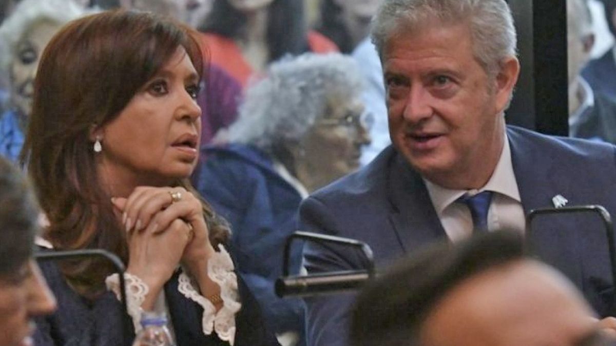 El Procurador interino Eduardo Casal pidió a la Corte Suprema de Justicia que reabra la investigación contra Cristina Kirchner por supuesto fraude.