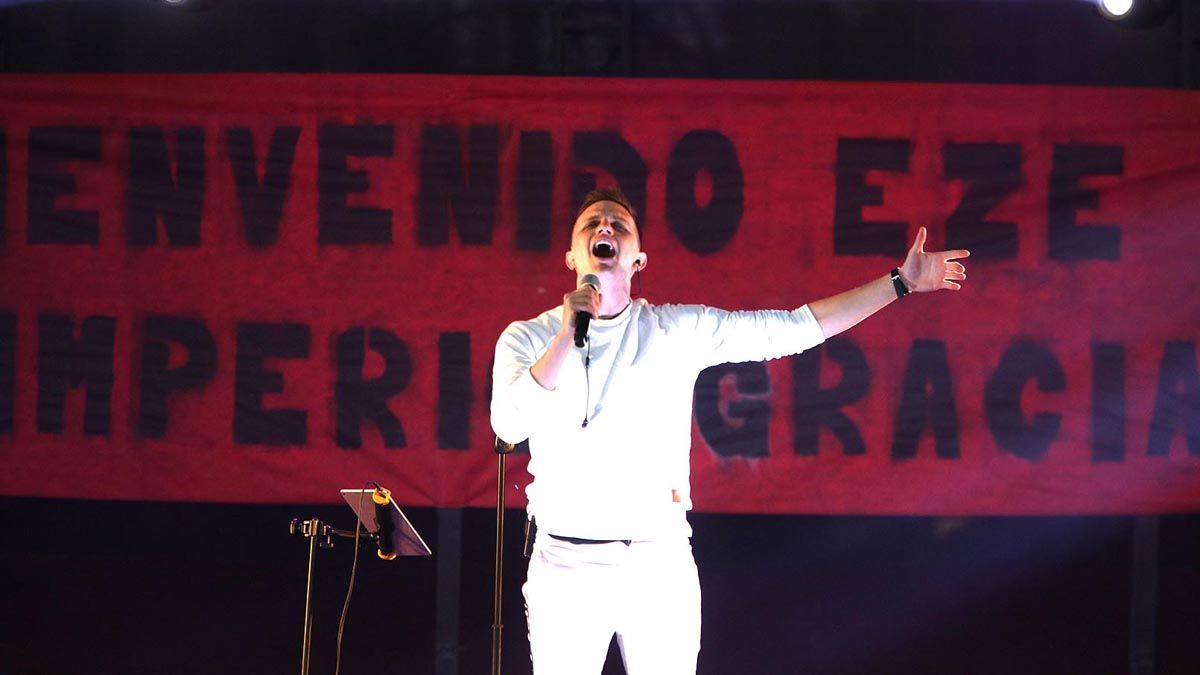 Eze culminó cuarto en el certamen televisivo La Voz Argentina.