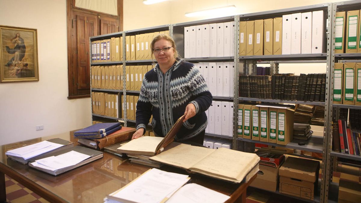 Liliana Ávalos destacó la importancia de conservar los documentos. 
