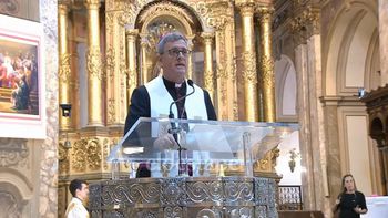 Duro mensaje del arzobispo en el Tedeum: Nos faltan dirigentes que se animen al diálogo Duro mensaje del arzobispo en el Tedeum: Nos faltan dirigentes que se animen al diálogo