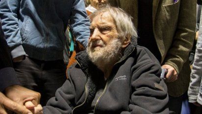 Pesar en el ámbito cultural, político y social por la muerte del escritor Osvaldo Bayer