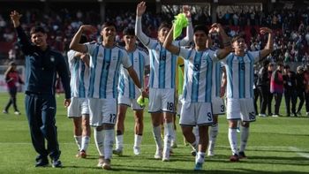 Argentina le ganó agónicamente a Perú y va por la medalla de oro