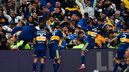 Todo es festejo en Boca tras vencer a Racing y meterse dentro de los cuatro mejores de la Copa Argentina