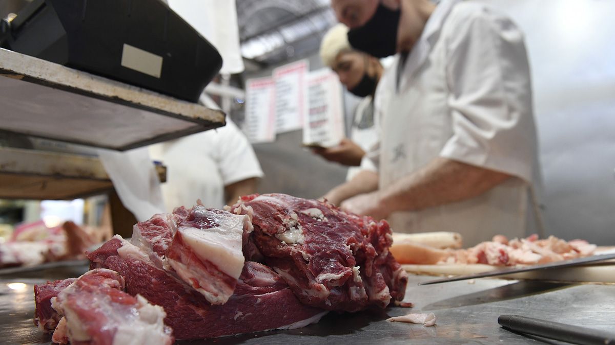 Roberto Feletti busca un acuerdo para ofrecer carne a precios accesibles.