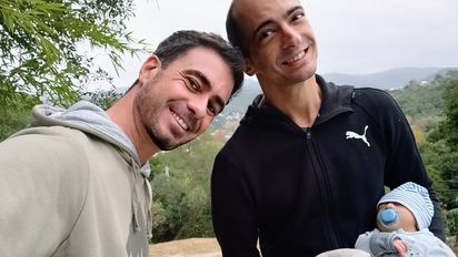 A través de ovodonación y vientre subrogado, cumplieron su sueño de ser papás