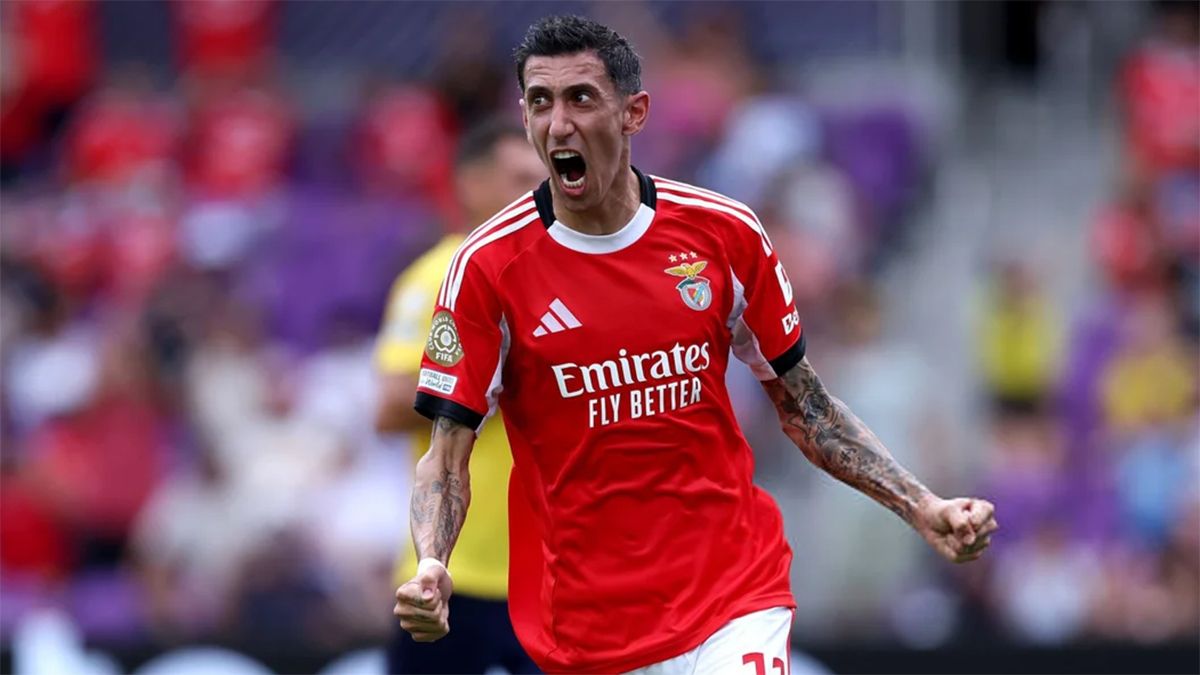 Ángel Di María marcó dos de los seis goles del Benfica al Auckland City
