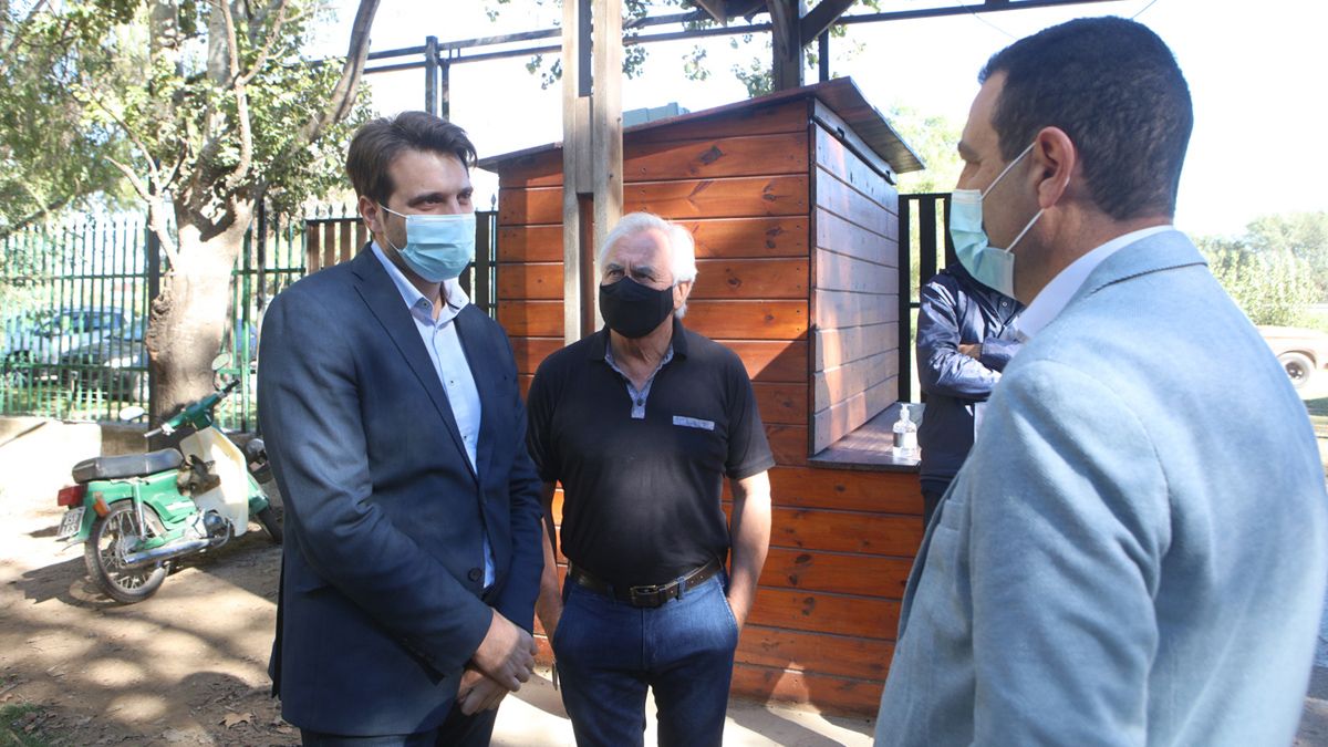 Scotto junto al secretario de Servicios Públicos municipal