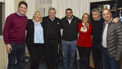 Fernández visitó a Alicia Kirchner y dijo que su candidatura “no es testimonial”