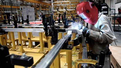 La actividad industrial cerró 2021 con un incremento del 15,8%