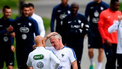 Deschamps comparó a Uruguay con Perú