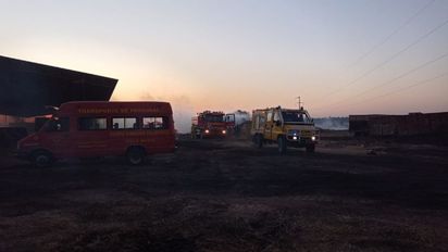 Bomberos controlaron un incendio a la vera de la ruta 9 
