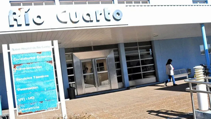 Un joven grave con fractura de cráneo tras recibir un mazazo de su pareja, quien fue detenida