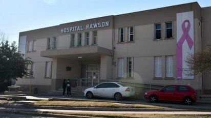 Balearon a una pareja y le dieron un tiro por la espalda a la mujer: está grave