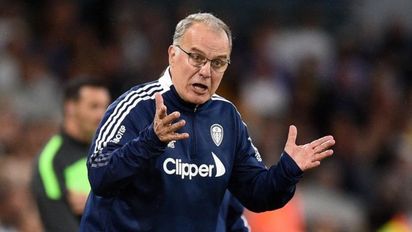 Leeds de Bielsa suspende otro partido por coronavirus