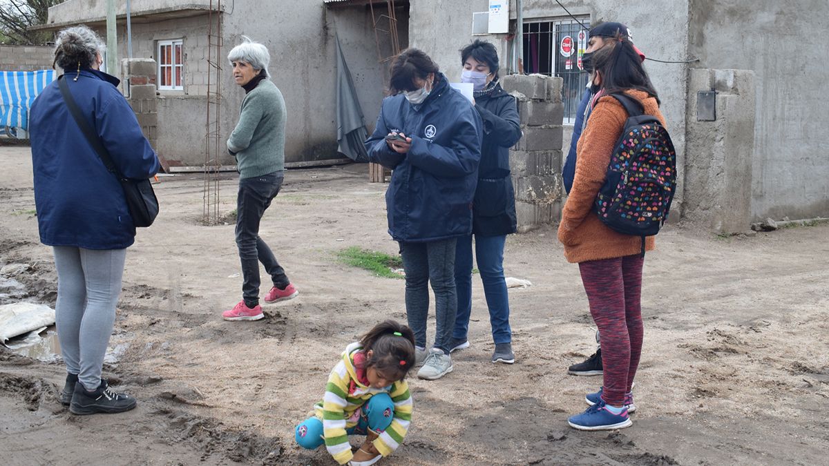 El operativo es impulsado en siete barrios populares de la ciudad.