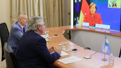 Alberto Fernández agradeció el apoyo de Angela Merkel en la negociación con el FMI