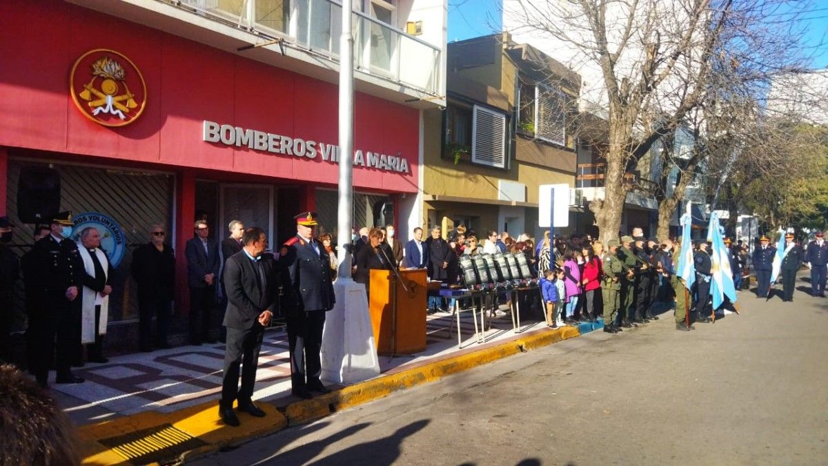 La celebración se realizó en la explanada del cuartel de Bomberos Voluntarios de Villa María. Foto gentileza: Hugo Viales.