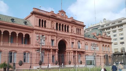 Milei recibe a los radicales expulsados en Casa Rosada