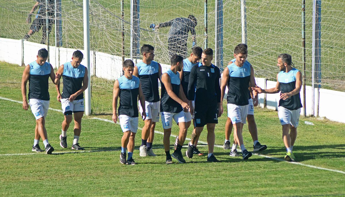 El equipo retoma la semana de entrenamientos en el predio Pablo Aimar de Higueras.