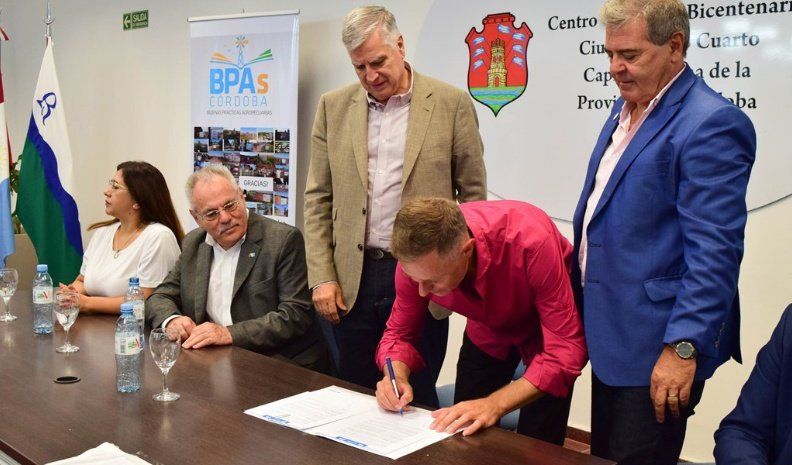 La Provincia repartió casi $ 5,5 millones a productores del sur cordobés.