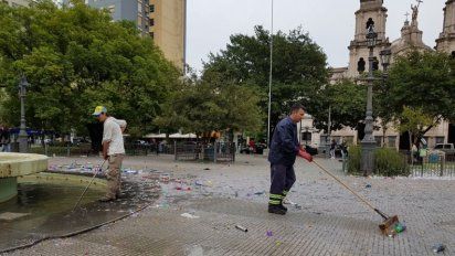 “El último primer día” dejó una fiesta clausurada y caos en la Plaza Roca
