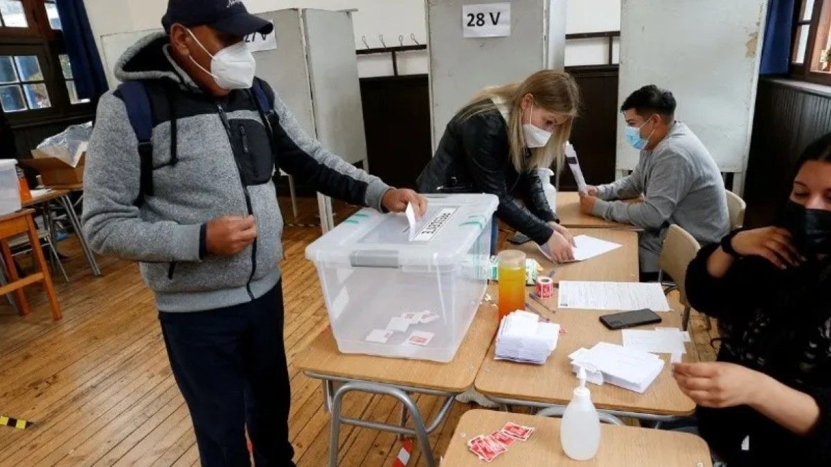 Comenzó este domingo la votación para definir quien será el nuevo presidente de Chile