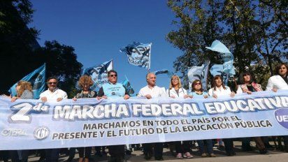 La Provincia activa la cláusula gatillo para los estatales