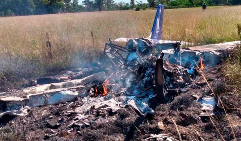 Murieron los dos tripulantes de una avioneta que cayó en Cañuelas