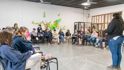 Educación Sexual Integral: capacitan a alumnos de colegios secundarios
